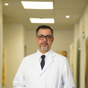 Dr. Afshin Moheb