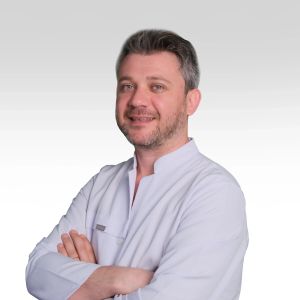 Dr. Mahir Özer