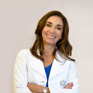 Dr. Alejandra Ferrrando