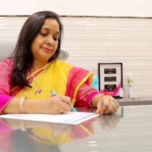 Dr. Nalini Rastogi