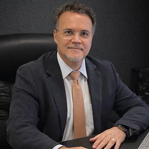 Dr. Rogério Matoso