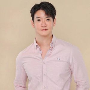 Dr. Wich Sangsuwan