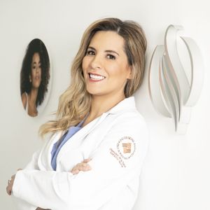 Dr. Ana C. Mora