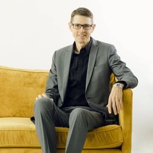 Dr. Scott K. Thompson