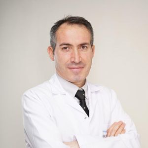 Dr. Ahmet Uslu
