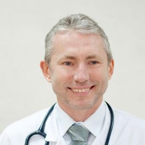 Dr. Artur Sandelewski