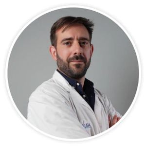 Dr. Gonzalo Carlés