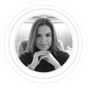 Dr. Alexia Silva Lima