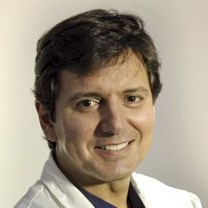 Dr. Carlos Fajardo