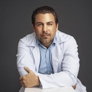 Dr. Miguel Martí