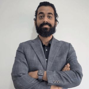 Dr. Akash Gupta