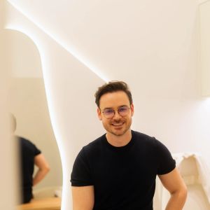 Dr. Cristiano Lucero