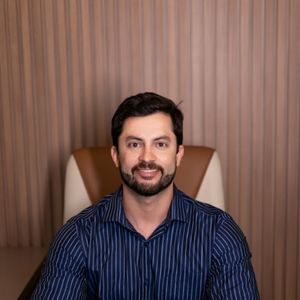Dr. Ewerton Rodrigues