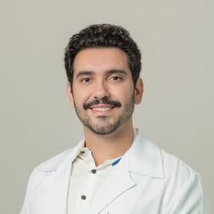 Dr. Roberto Valejo