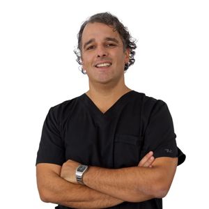 Dr. Henrique Machado
