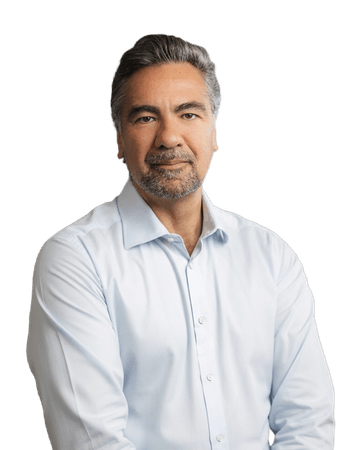Dr. Renato Seyrafi