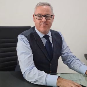 Dr. Afshin Zerai