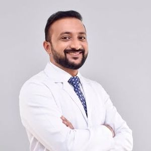 Dr. Naveen Thomas