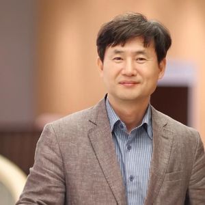 Dr. Moonkyu Kim