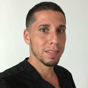 Dr. Luis Rosado