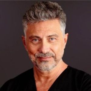 Dr. Arturo Gonzalez Marlia