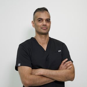 Dr. A. Sewnaik