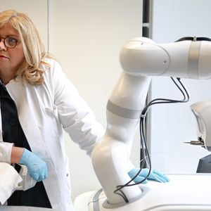 Frau Dr. Sussan Rosenthal
