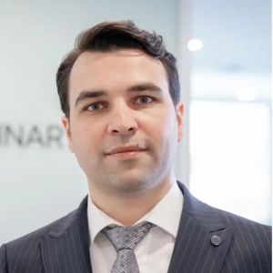 Dr. Ümit Akpınar