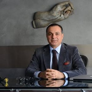 Dr. Hüseyin